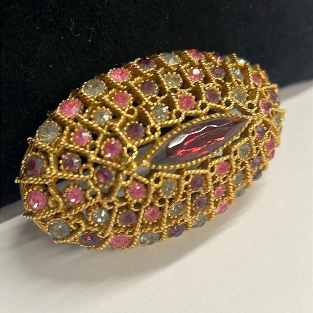 Vintage Art Deco Oval Deep Stone Cluster Pin Brooch
